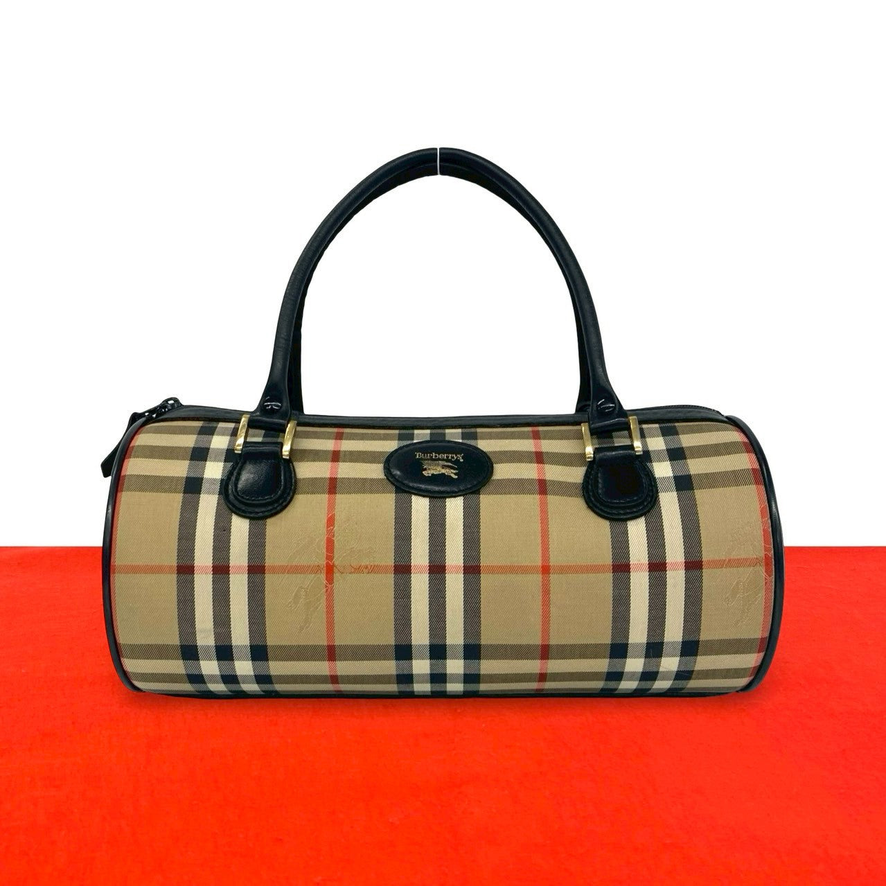 【90s】Burberry ヴィンテージ モノグラム ドーム型 ハンドバッグ Burberrys バーバリーズ (Vintage) ハンドバッグ – Trip
