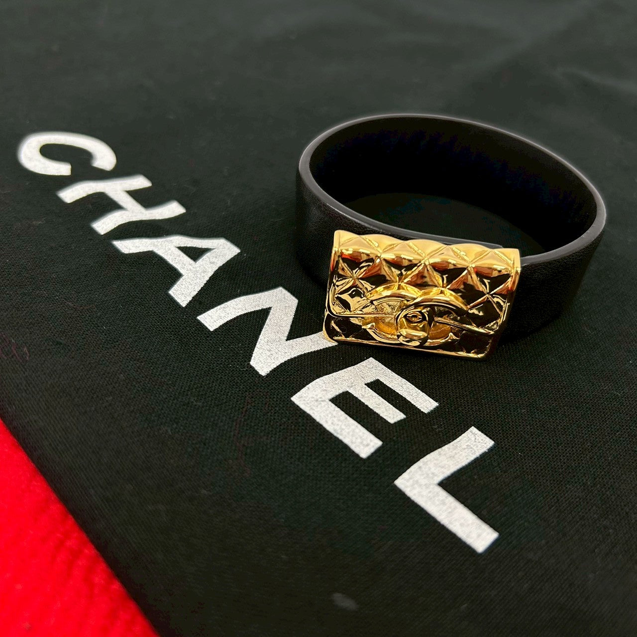 CHANEL シャネル バングル – Trip