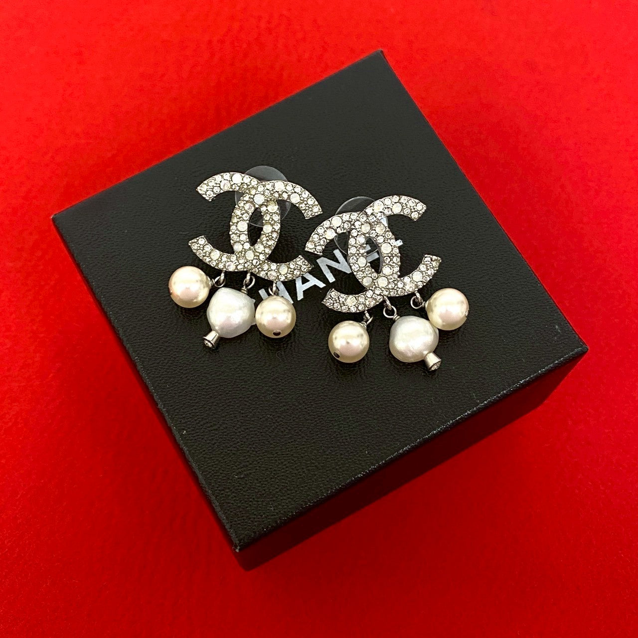 CHANEL ピアス　箱付 CHANEL シャネル ピアス – Trip