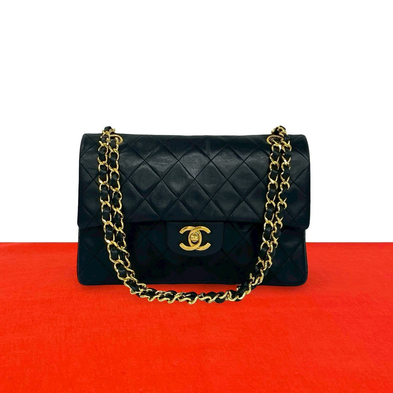 CHANEL/シャネル　ヴィンテージ　ショルダーバッグ　スエード　ブラック CHANEL シャネル (Vintage) ショルダーバッグ – Trip