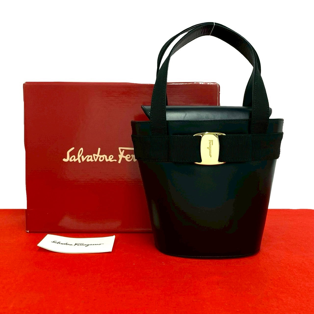 Salvatore Ferragamo サルヴァトーレフェラガモ (Vintage