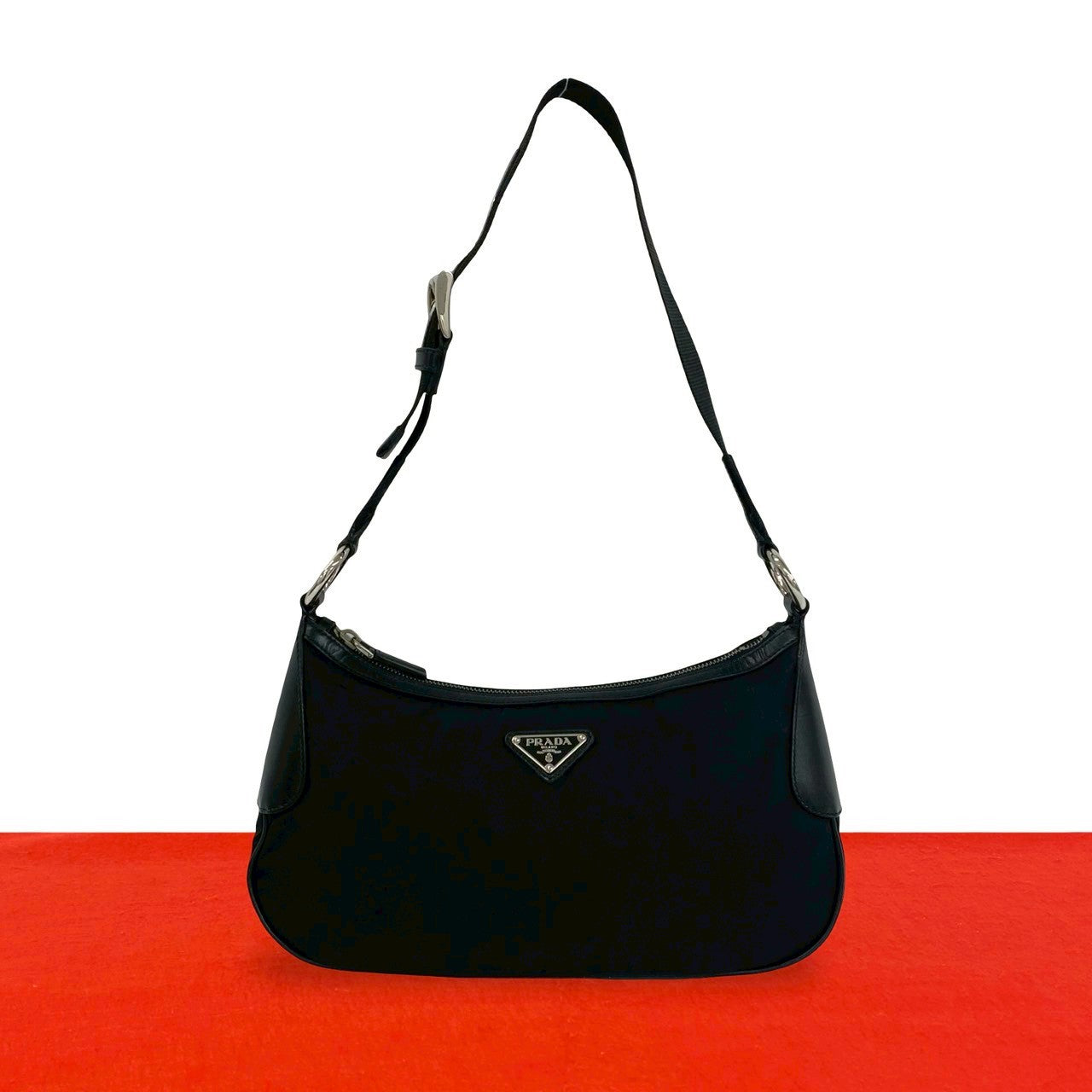 やよ@特別セール中 [新品未使用]プラダ・リック PRADA プラダ ショルダーバッグ – Trip