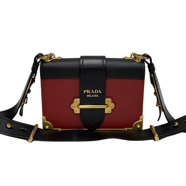 PRADA – Trip