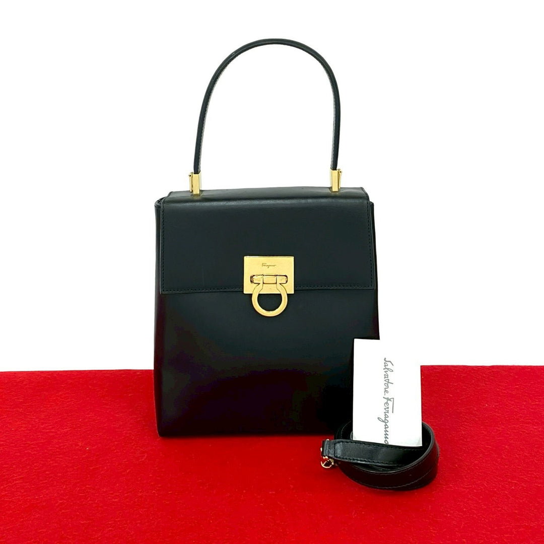 ショルダーバッグ サルヴァトーレフェラガモ