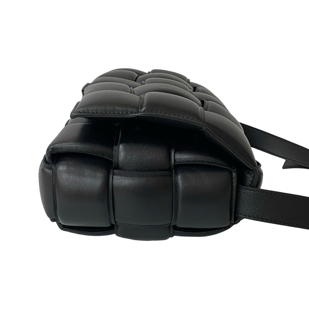 BOTTEGA VENETA パデッドカセット – Trip