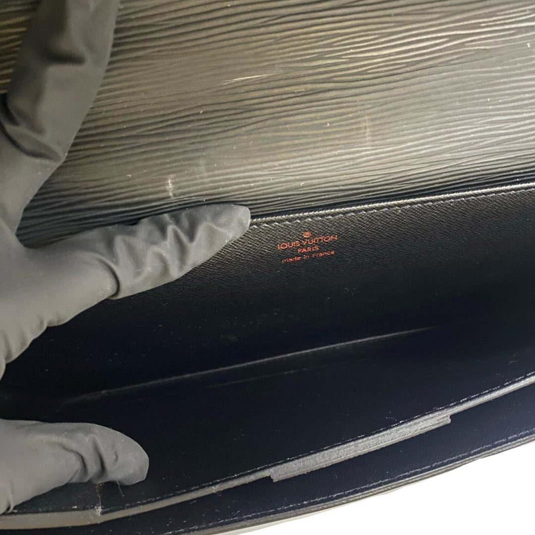 Business bag Louis Vuitton Serviette Ambassador