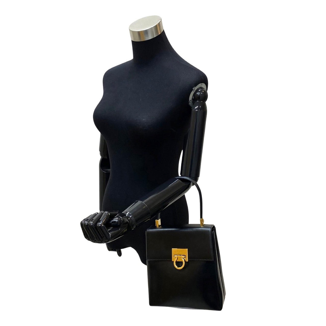 ショルダーバッグ サルヴァトーレフェラガモ