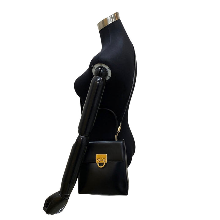 ショルダーバッグ サルヴァトーレフェラガモ