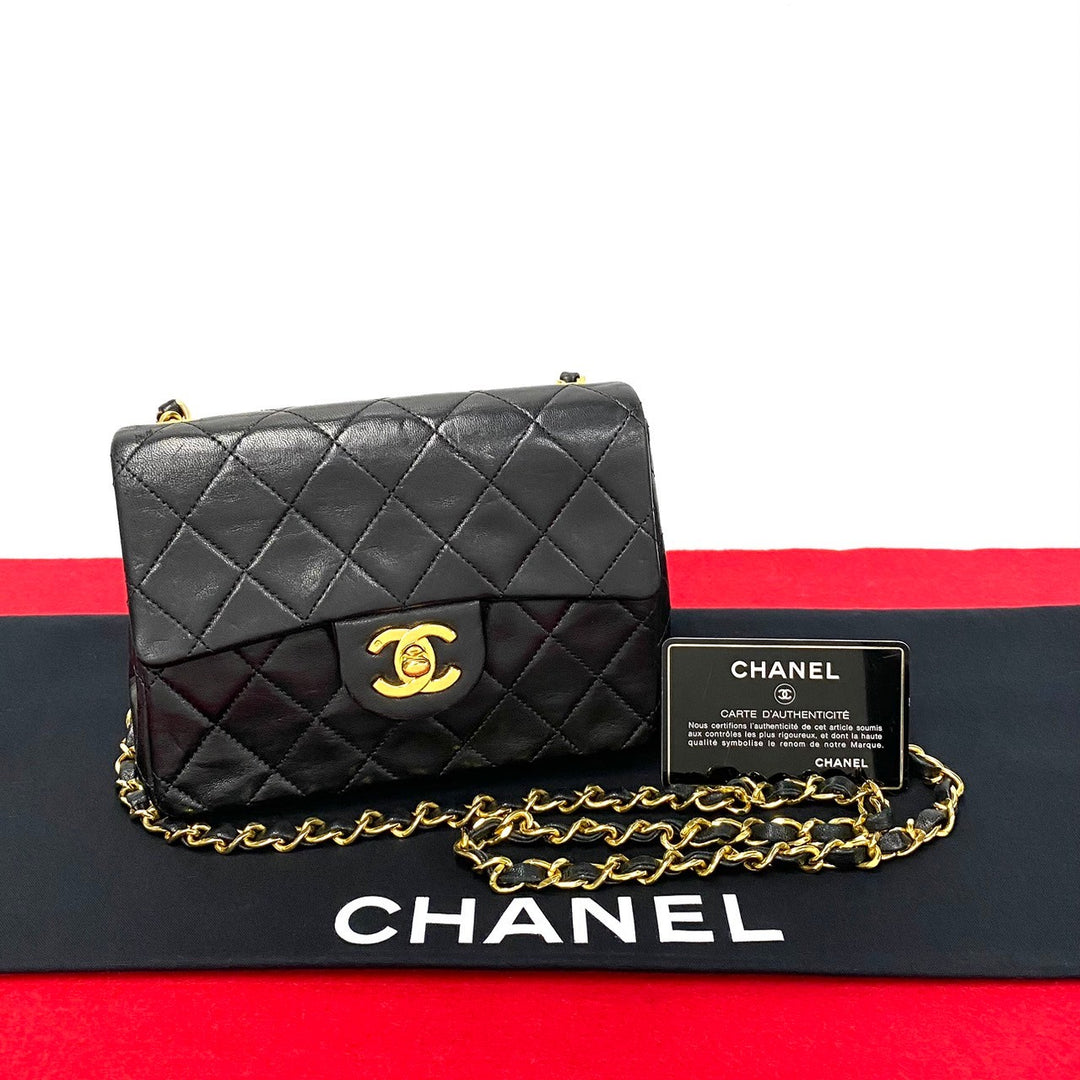 CHANEL Vintage