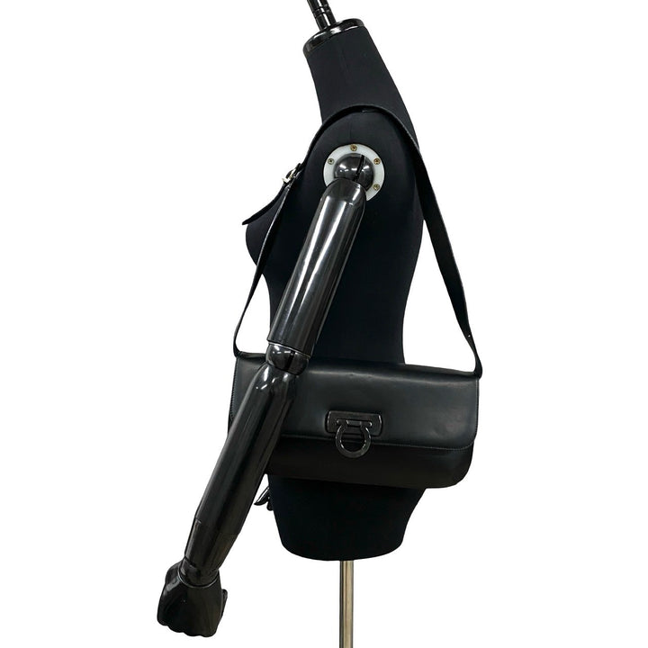 ショルダーバッグ サルヴァトーレフェラガモ