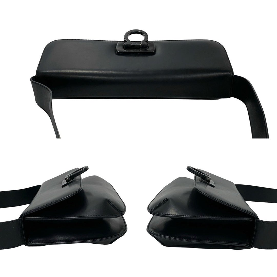 ショルダーバッグ サルヴァトーレフェラガモ