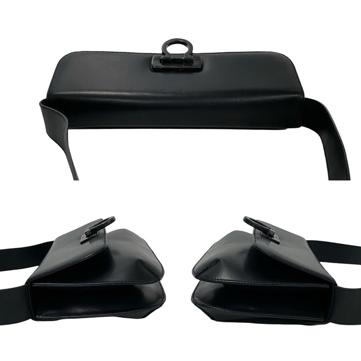 ショルダーバッグ サルヴァトーレフェラガモ