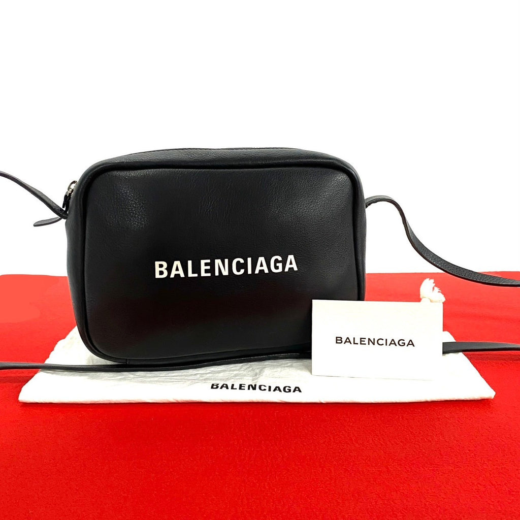 BALENCIAGA Everyday Camera Bag – Trip - Main Image