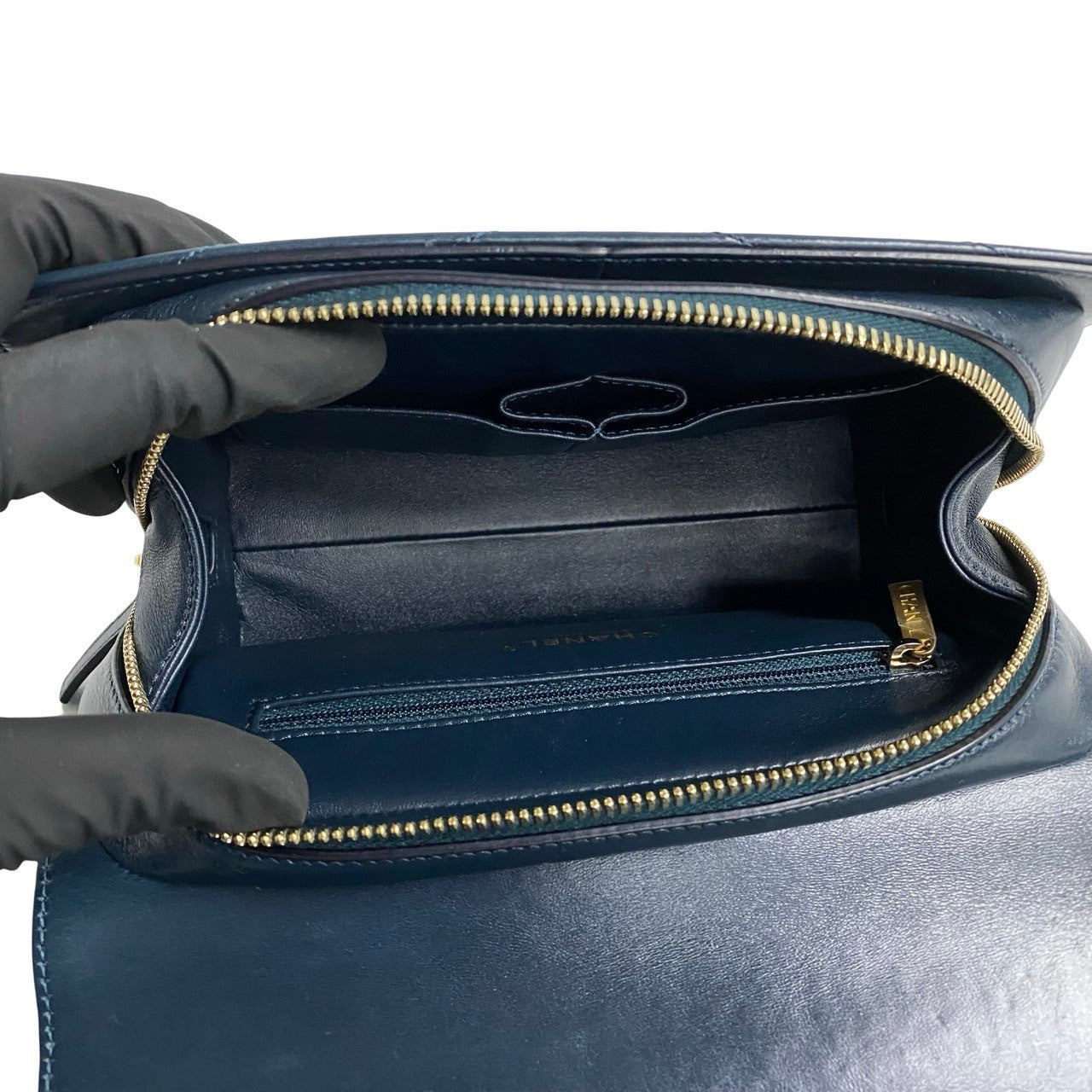 CHANEL Vステッチ ショルダー – Trip