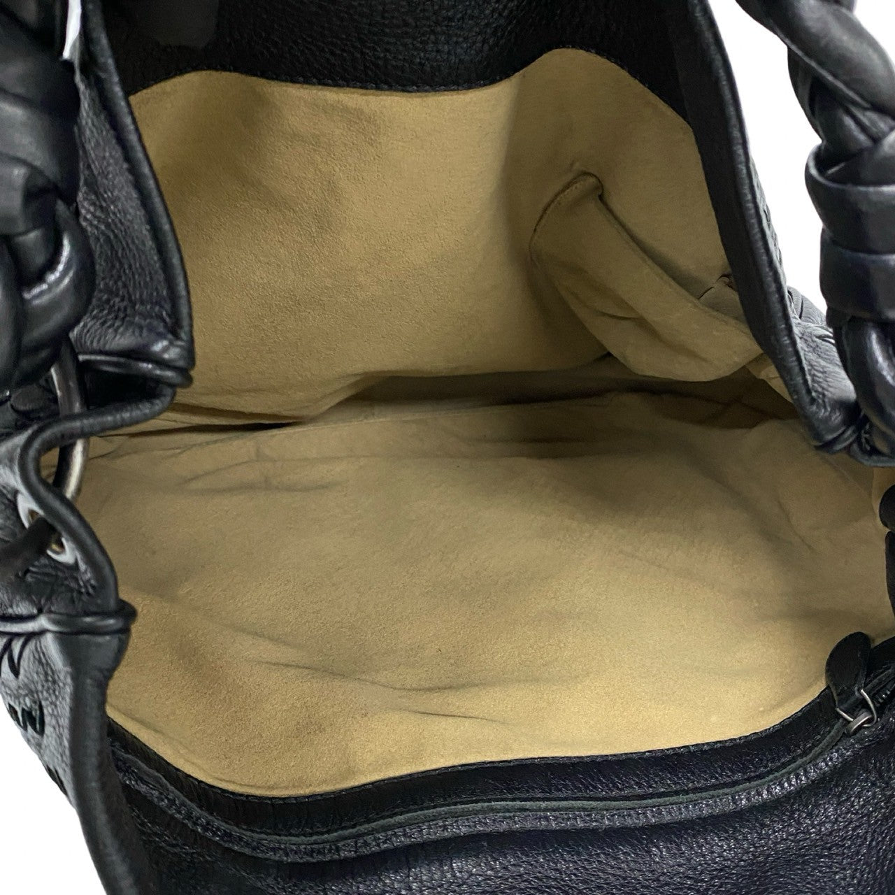 BOTTEGA VENETA – Trip