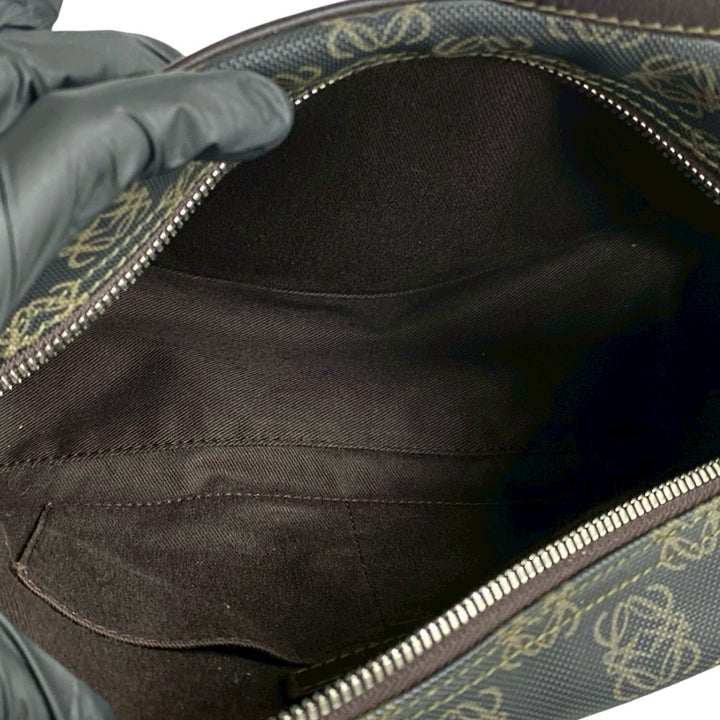 ハンドバッグ ロエベ