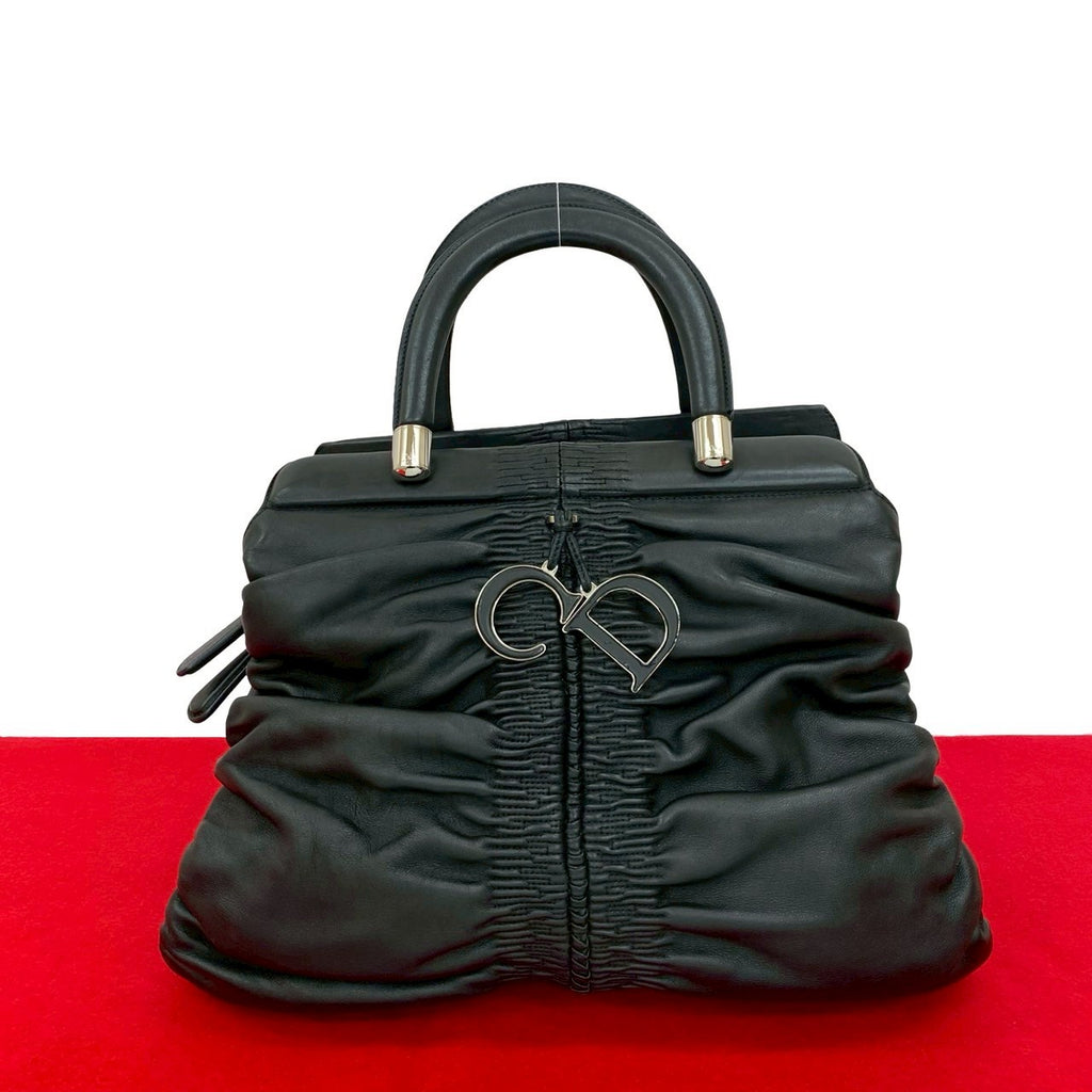 Christian Dior カレーニナ– Trip