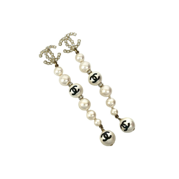 ピアス シャネル