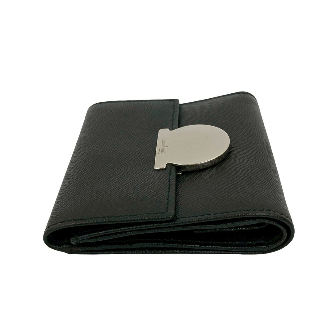 trifold wallet salvatore ferragamo