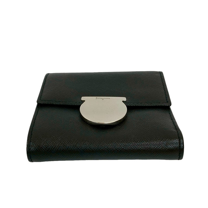 trifold wallet salvatore ferragamo