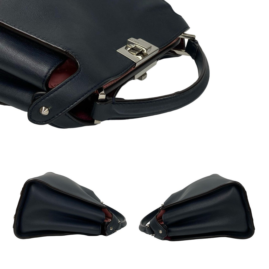 ショルダーバッグ フェンディ ピーカブー エッセンシャリー