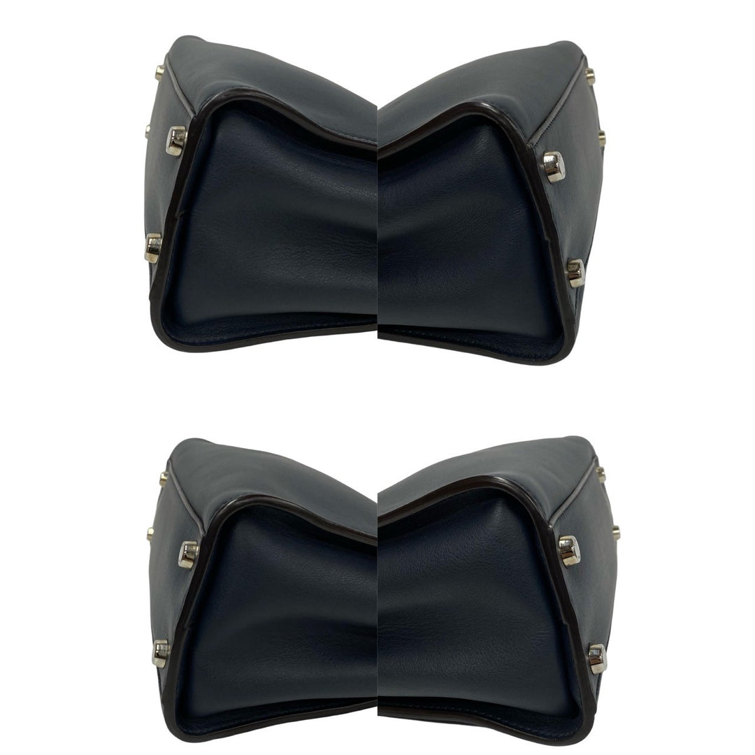 ショルダーバッグ フェンディ ピーカブー エッセンシャリー