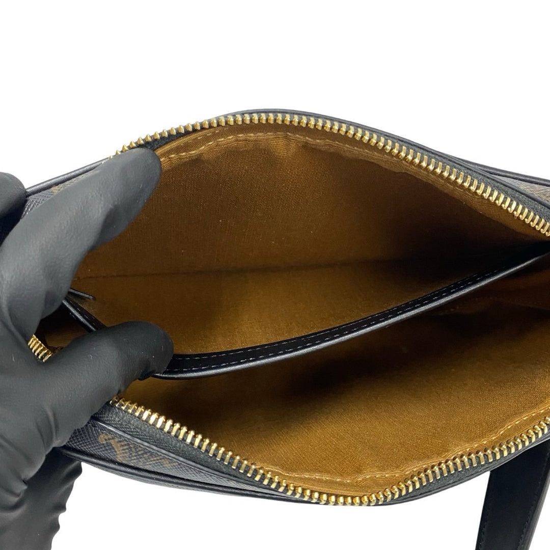 ショルダーバッグ セリーヌ トリオンフ メッセンジャーバッグ ミディアム