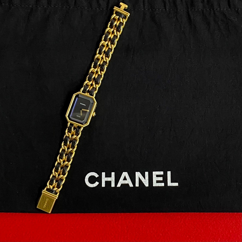 CHANEL プルミエール М 裏面純正保護シール付き CHANEL プルミエール – Trip