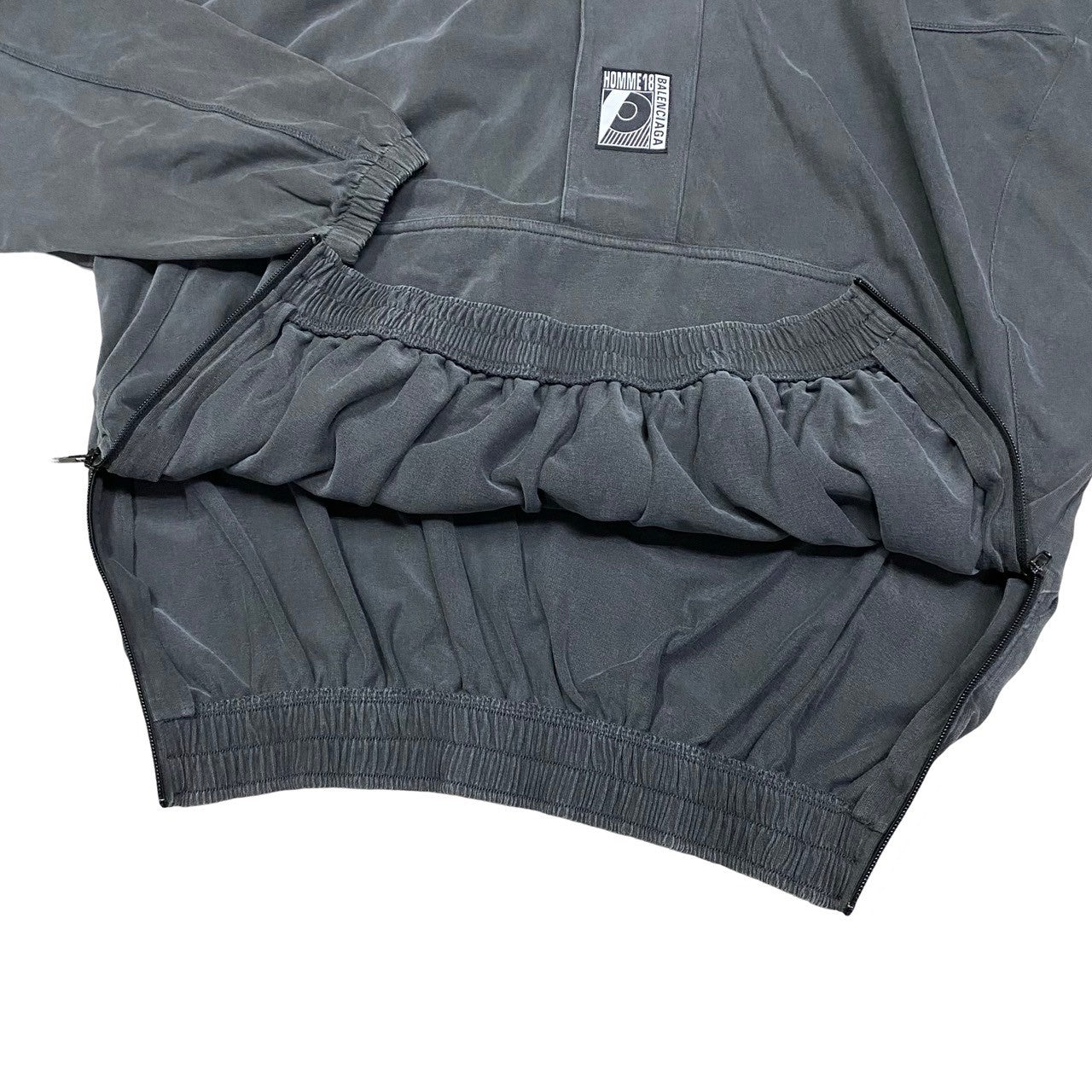 BALENCIAGA – Trip