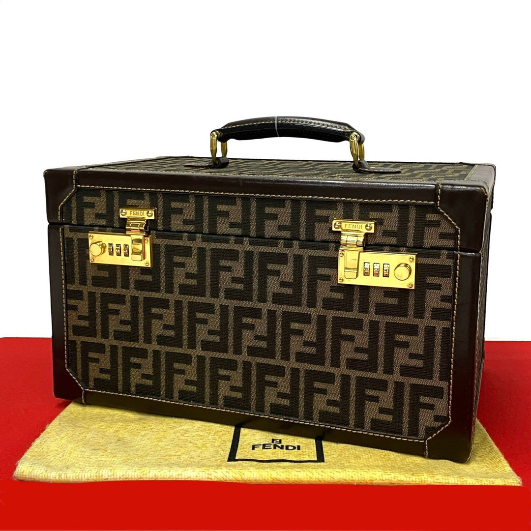 ハンドバッグ フェンディ