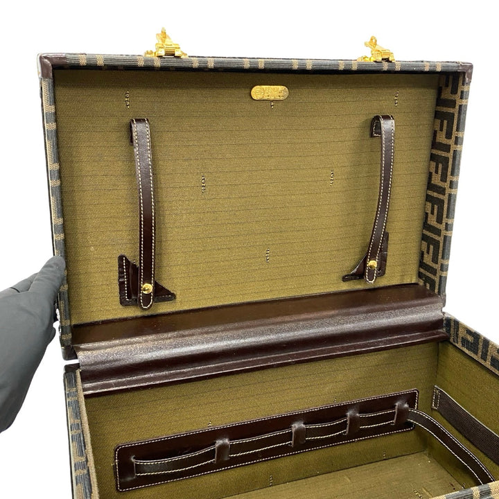 ハンドバッグ フェンディ