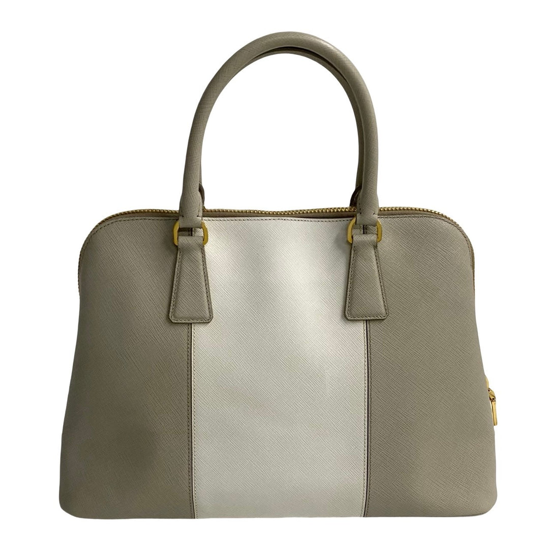 Prada Lacus Prosenade