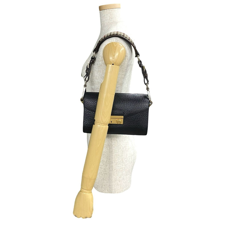 ショルダーバッグ プラダ