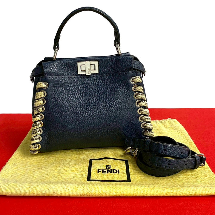 ショルダーバッグ フェンディ ピーカブー ミニ セレリア