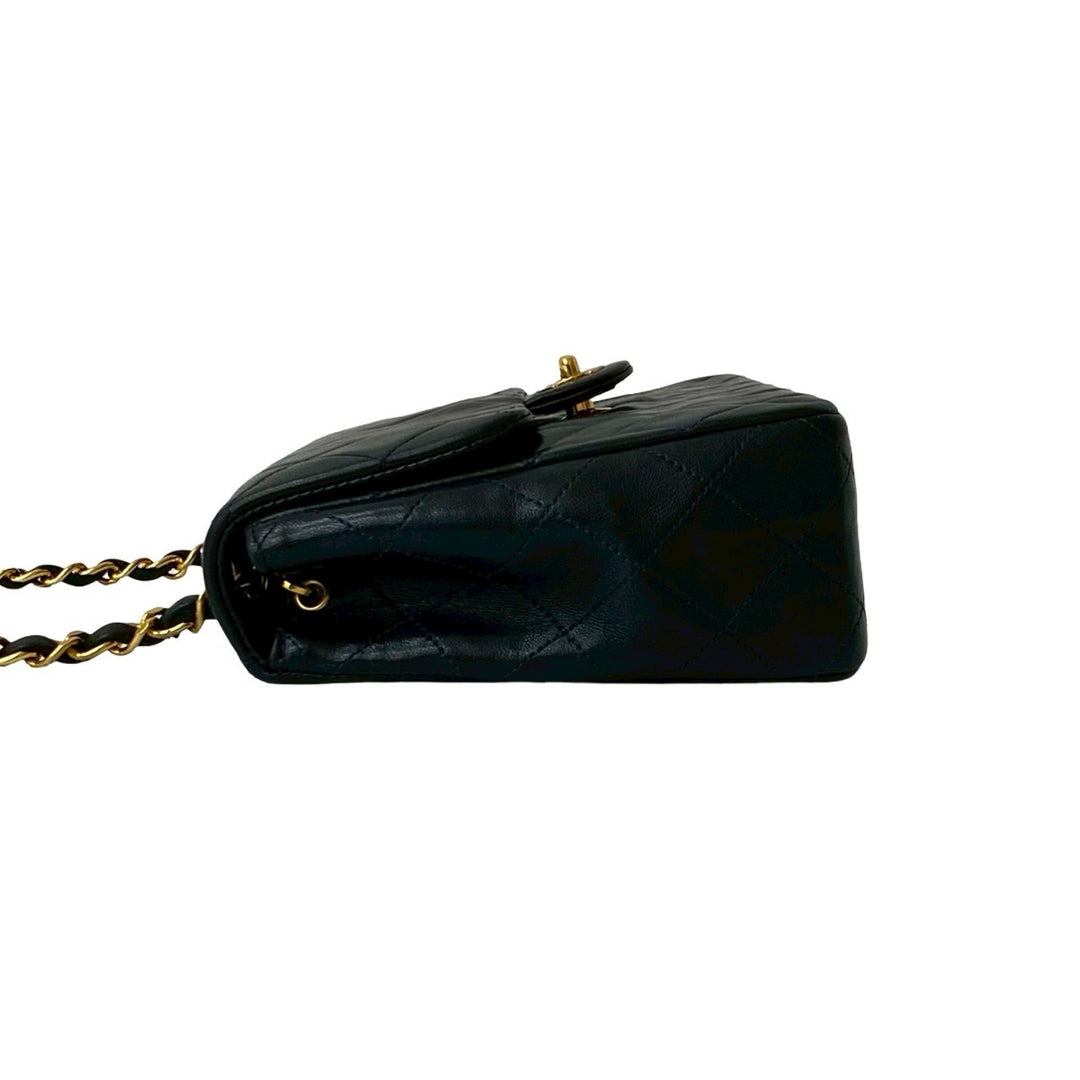 ショルダーバッグ シャネル