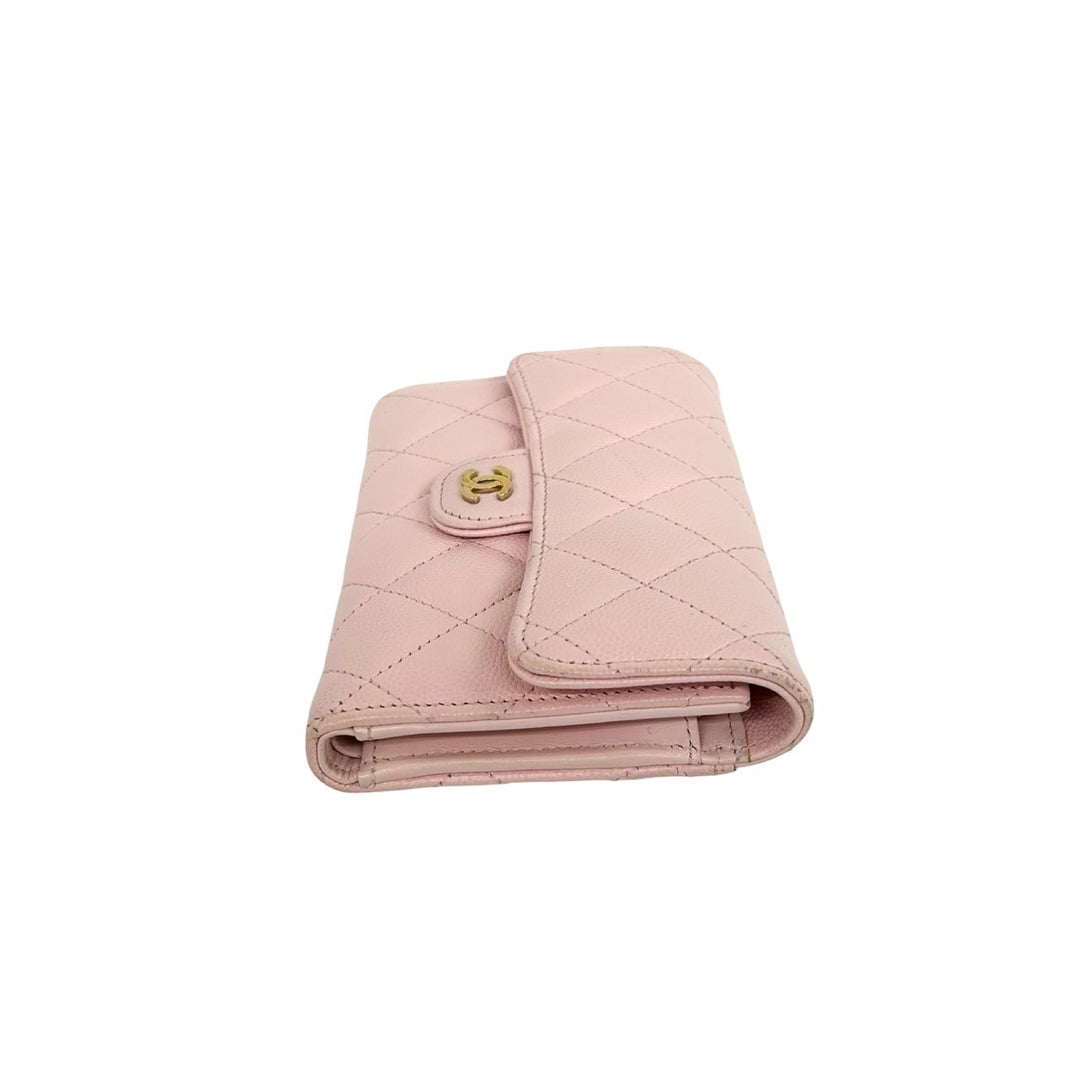 trifold wallet chanel