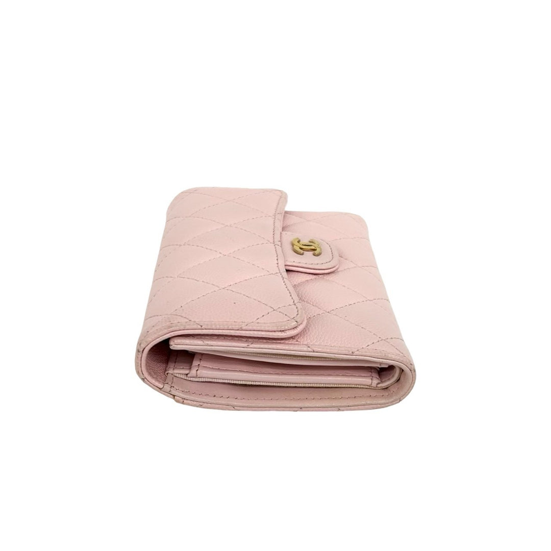trifold wallet chanel