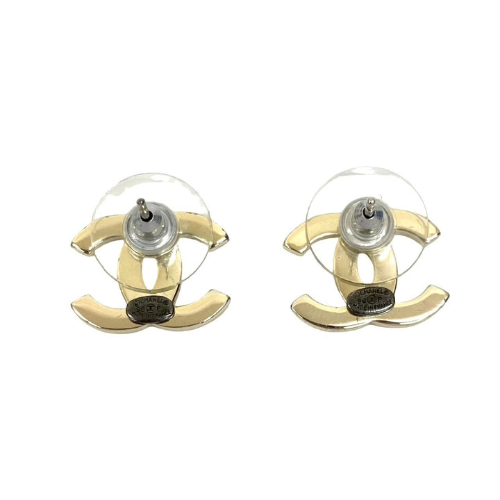 ピアス シャネル