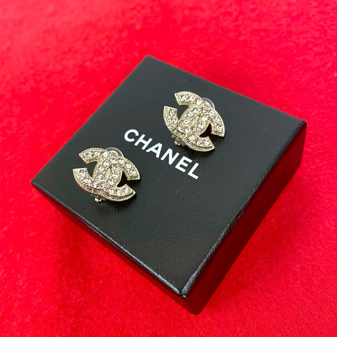 earrings chanel