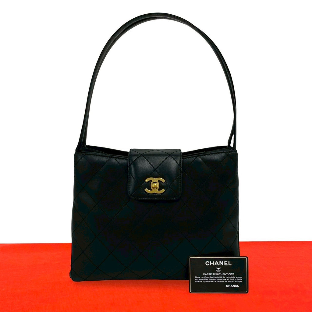 CHANEL シャネル ショルダーバッグ – Trip