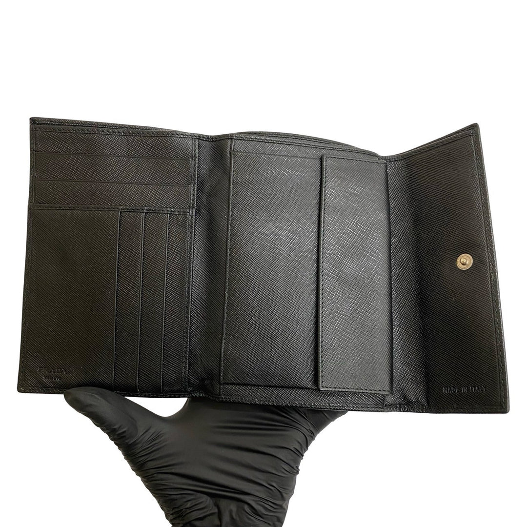 三つ折り財布 プラダ