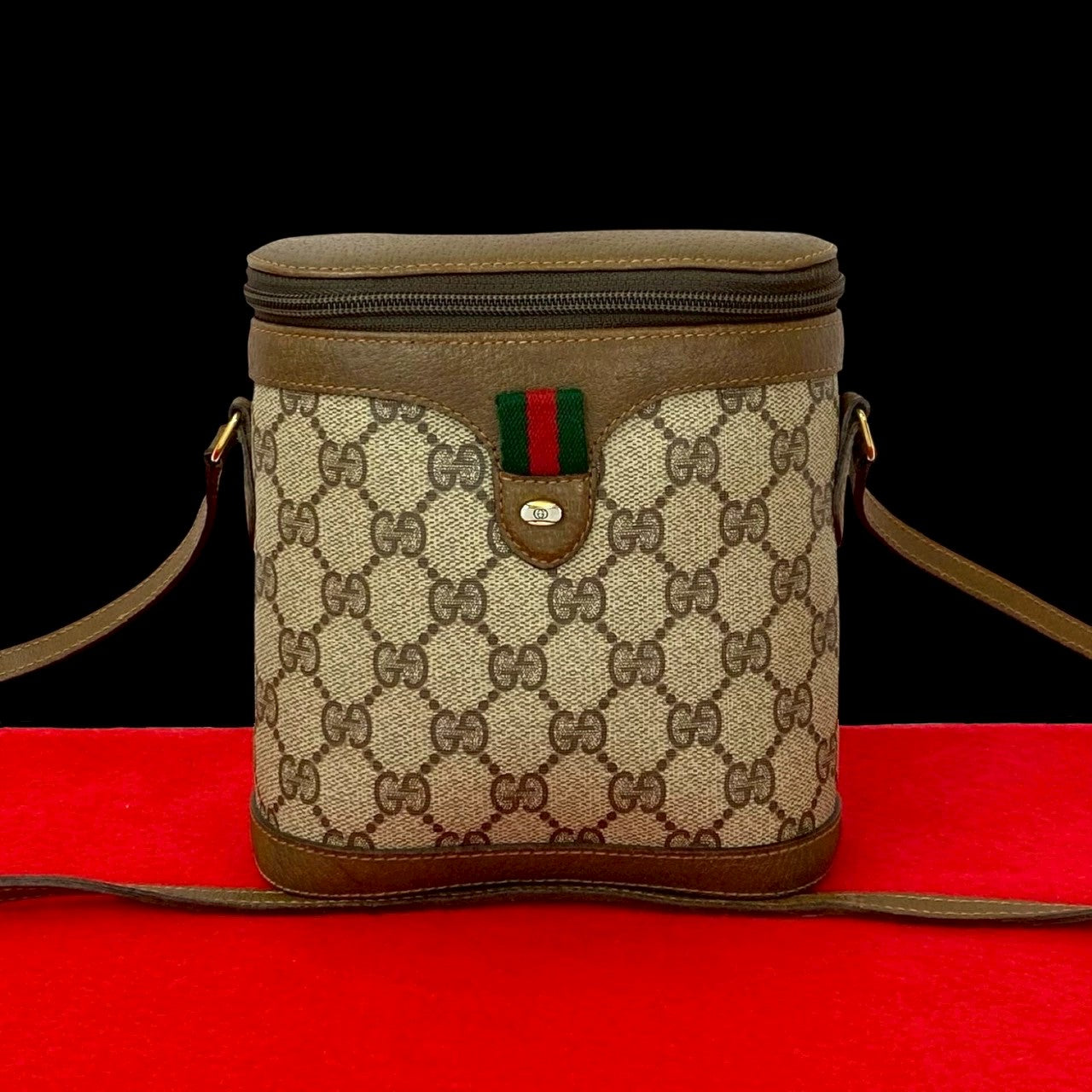 バッグ GUCCI NWT Authentic GUCCI Dollar Calfskin Interlocking GG Shoulder Bag