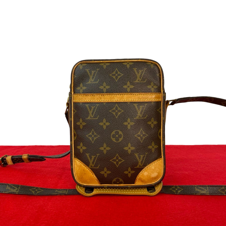 Shoulder bag Louis Vuitton Danube