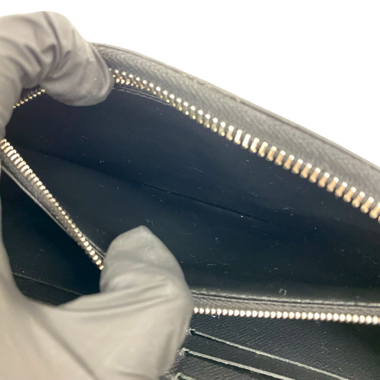 LOUIS VUITTON ジッピー ドラゴンヌ – Trip