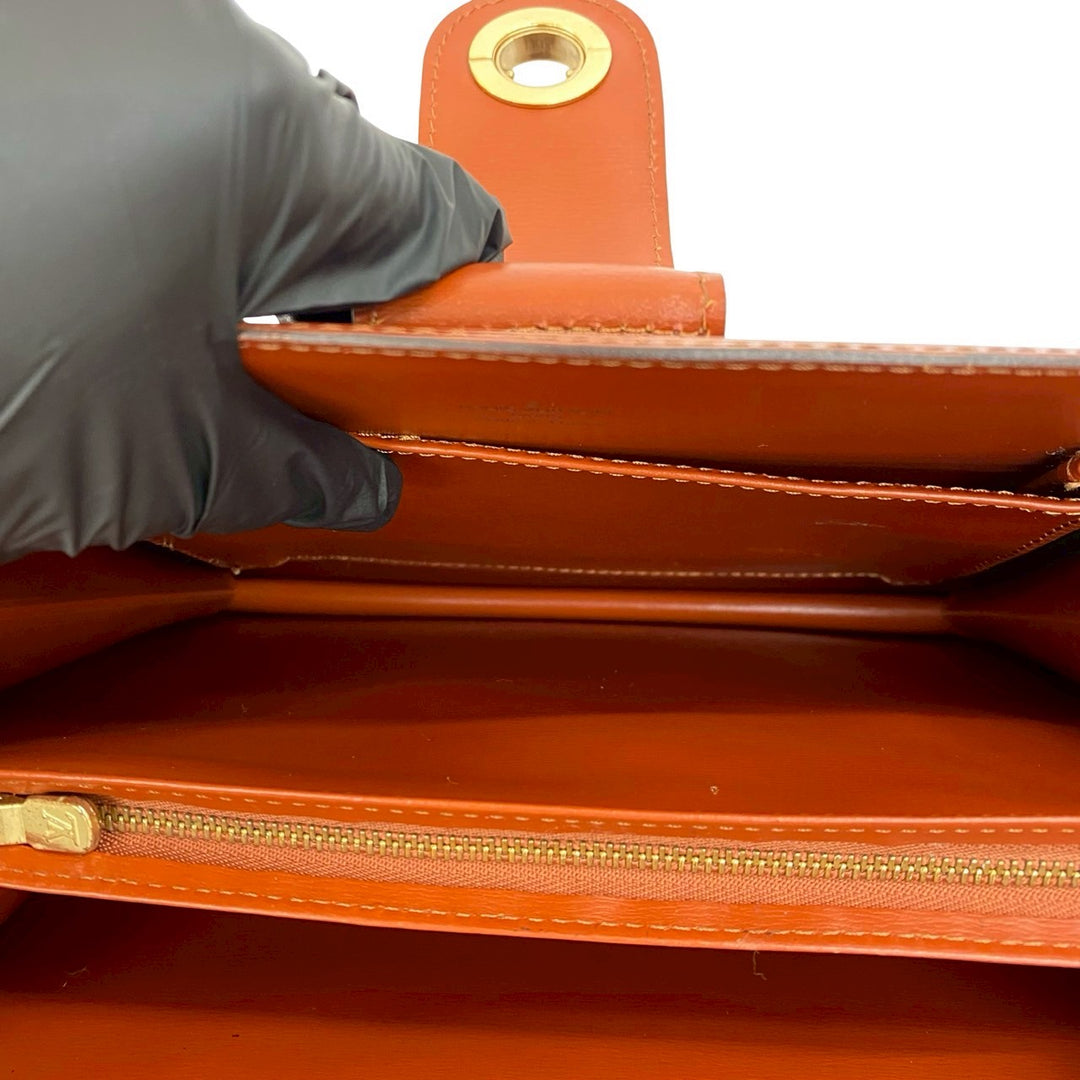 shoulder bag louis vuitton capuchin