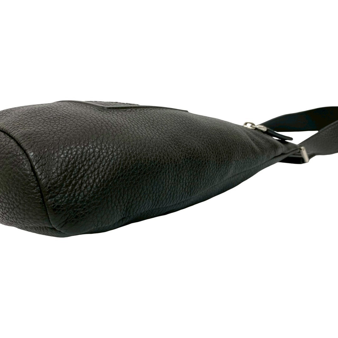 body bag prada