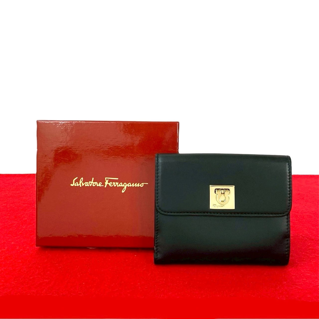 二つ折り財布 サルヴァトーレフェラガモ