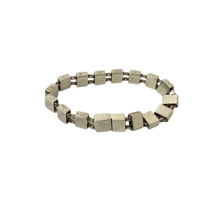 blurRubbinggucci square chain blurRubbingCut