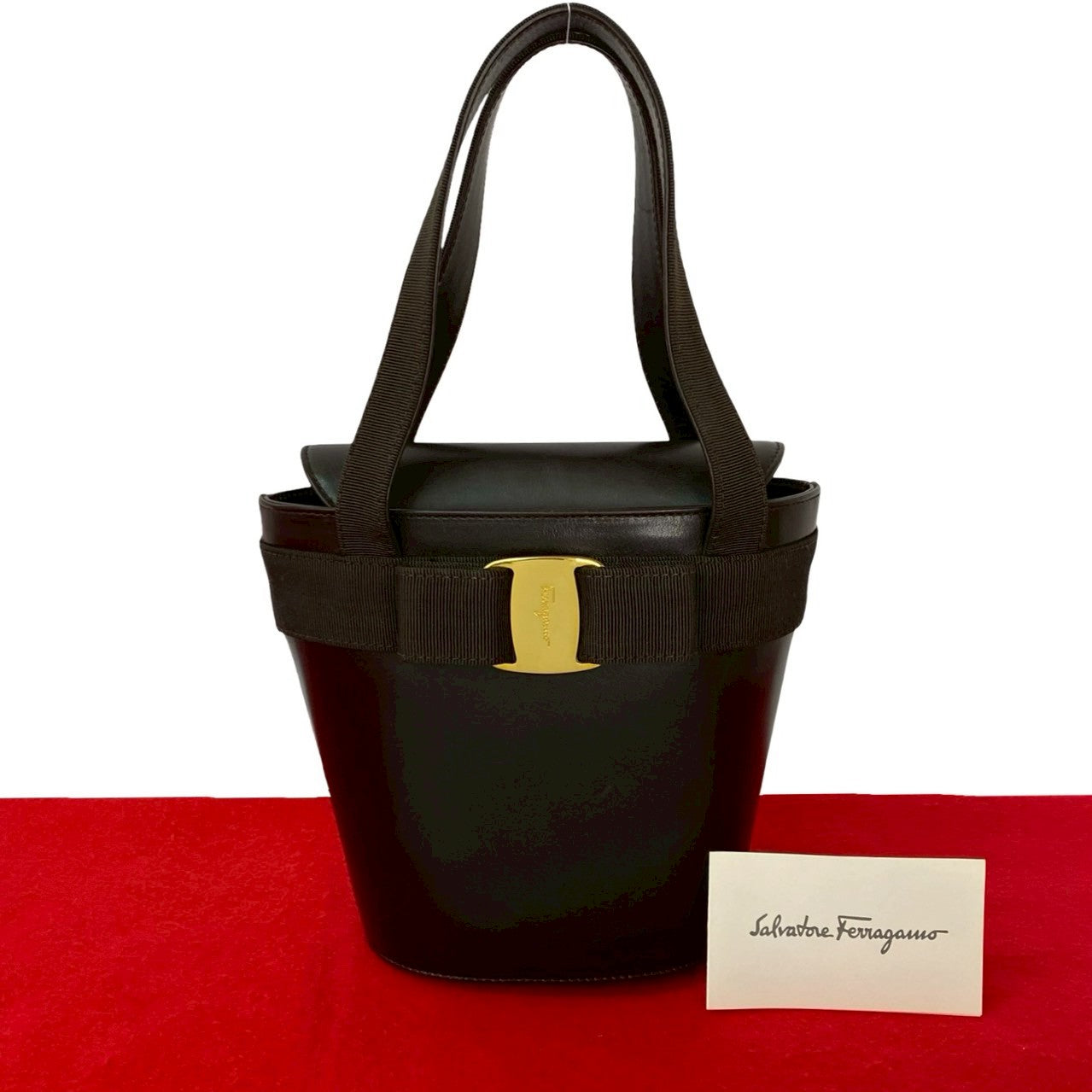 Salvatore Ferragamo サルヴァトーレフェラガモ (Vintage