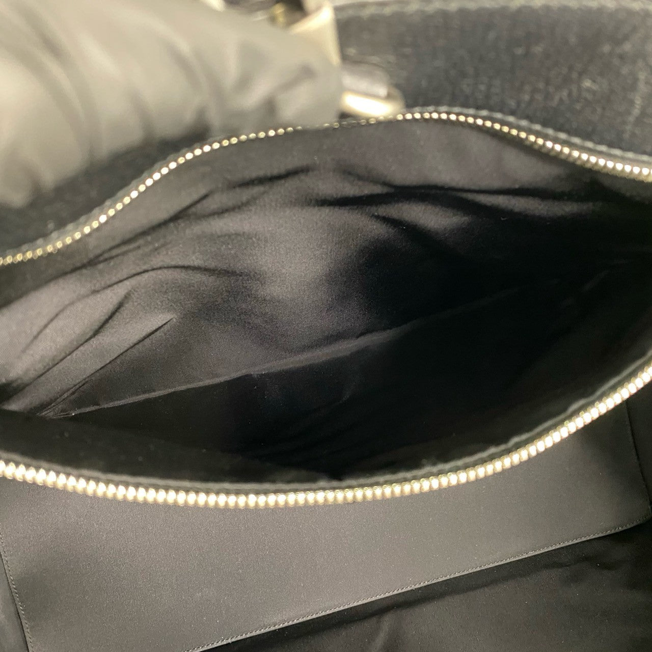 GUCCI グッチ オフザグリッド オフザグリッド ショルダーバッグ – Trip